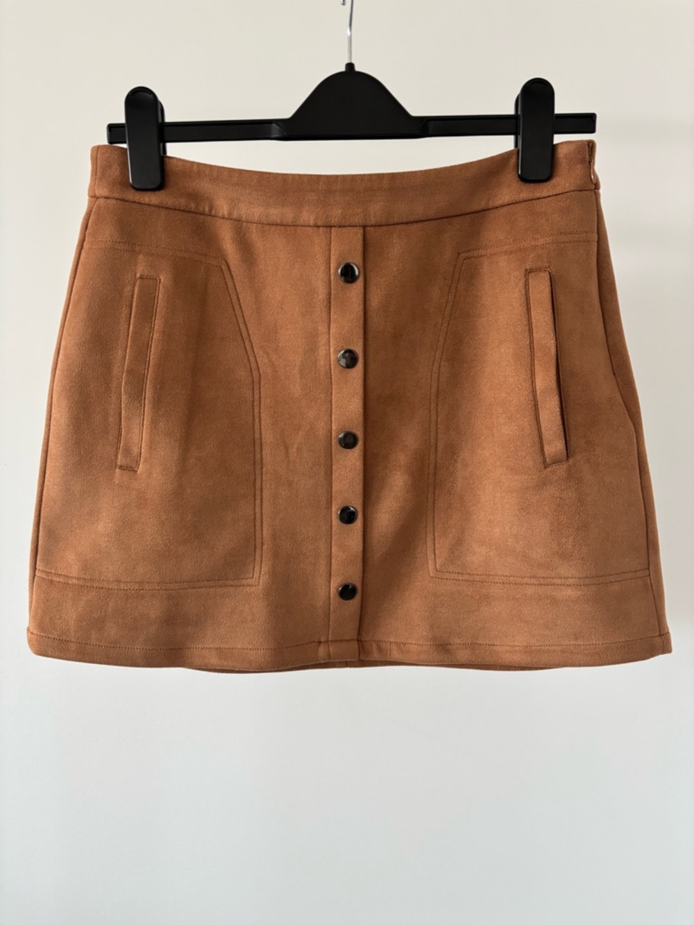 | Joe Fresh | Faux Suede Button-Front Mini Skirt Women’s size 8